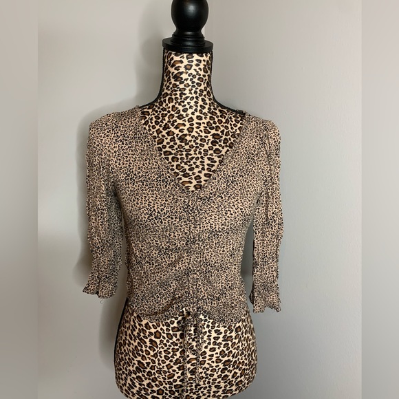 Urban  Romantics Blouse Womens Small Cropped V-neck Ruffle Sleeve - Picture 1 of 2